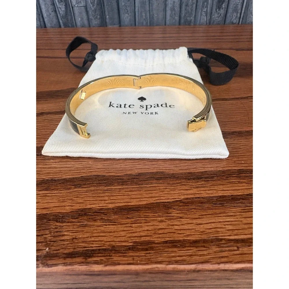 Kate Spade New York Heritage Spade Enamel Bracelet Black Gold-Tone with dusty - Picture 6 of 6